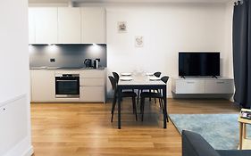 Comecasa Modern Terraced & Palestra Apartment