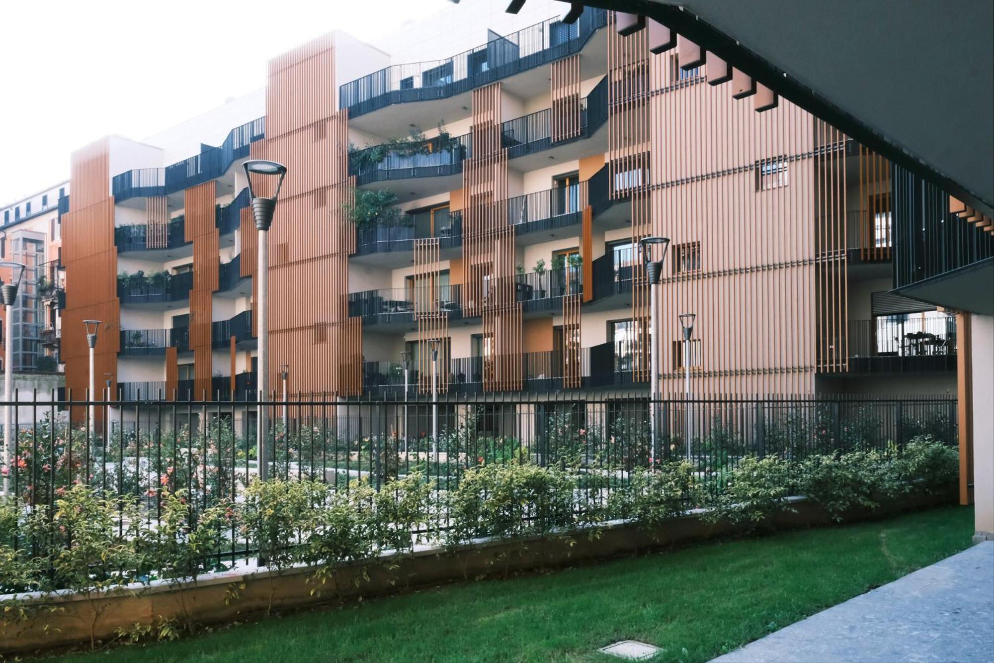 Comecasa Modern Terraced & Palestra Apartment Мілан Екстер'єр фото